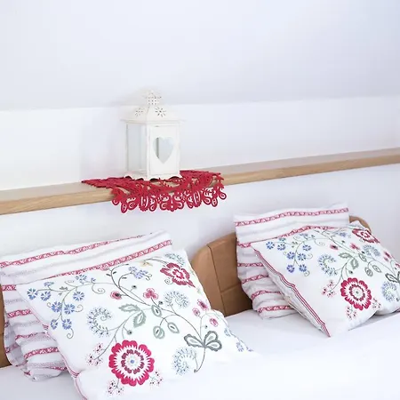 Holiday home Ferienhaus Sara - Kaernten Card Im Sommer Inklusive